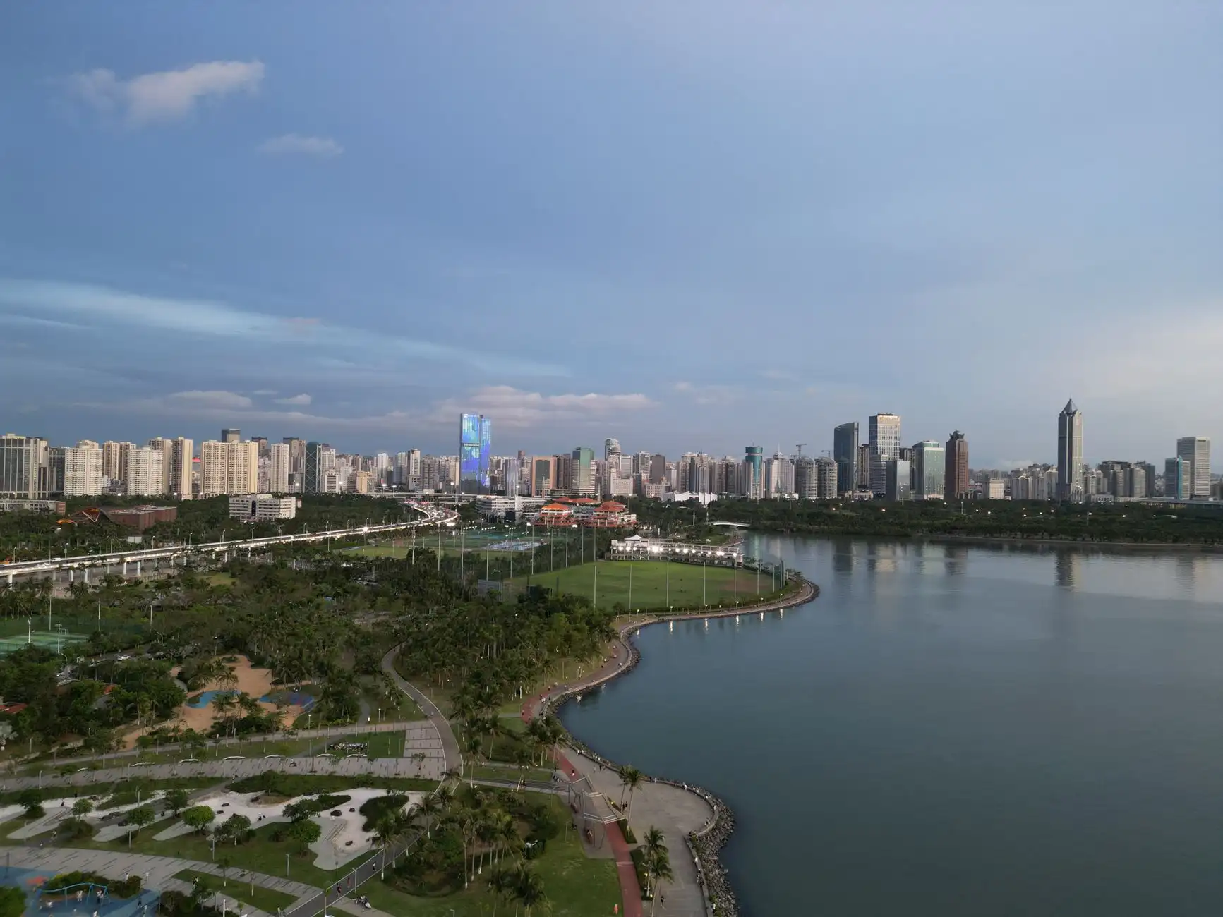 网站模板设计中交互原型到UI设计稿的标准化流程解析
