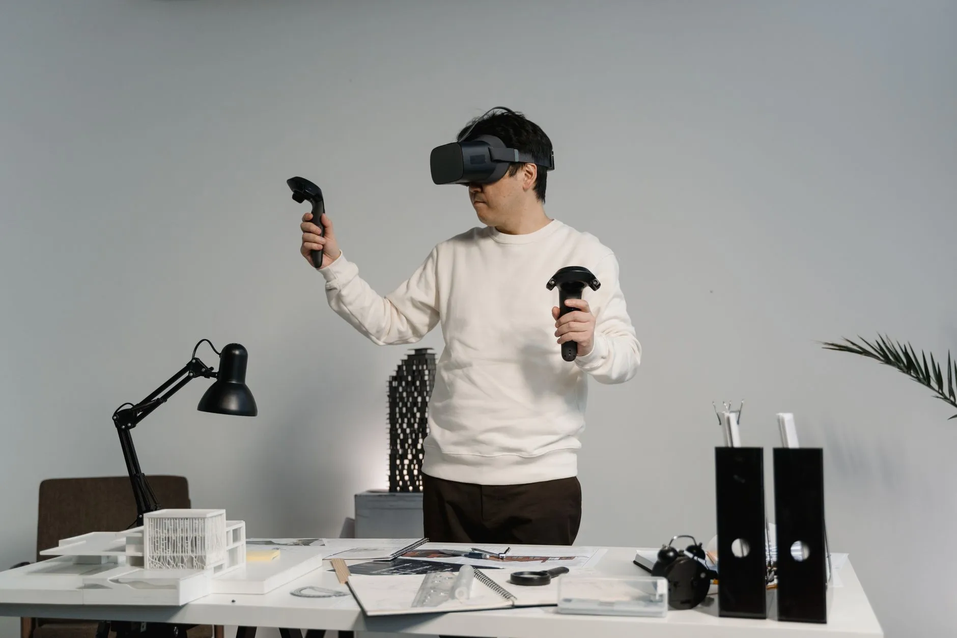2025年网站模板设计趋势：交互原型工具与页面布局的融合实践