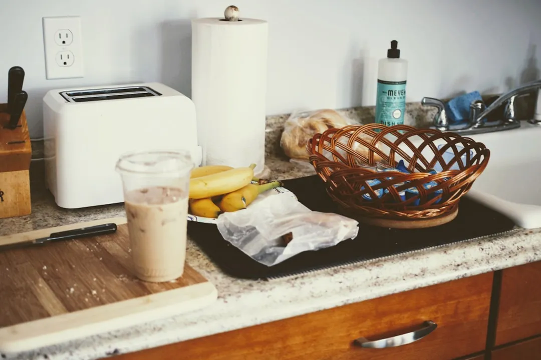 企业网站模板设计中的页面布局规范与响应式适配实践指南